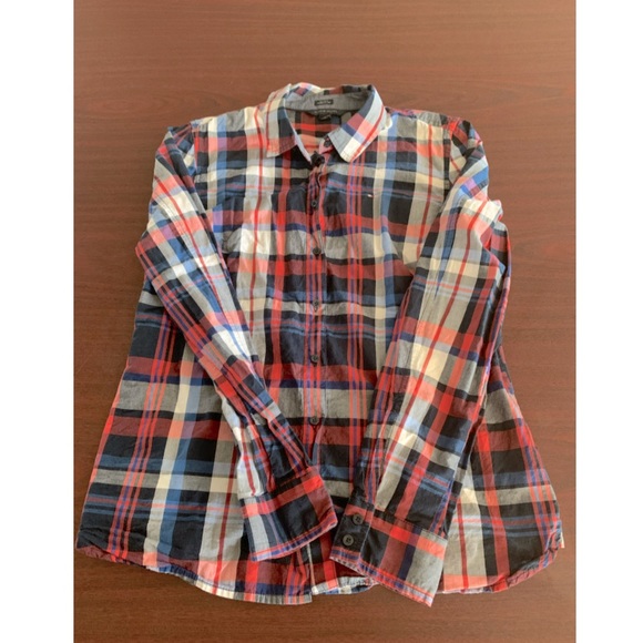 Tommy Hilfiger classic fit plaid shirt! - Picture 1 of 2